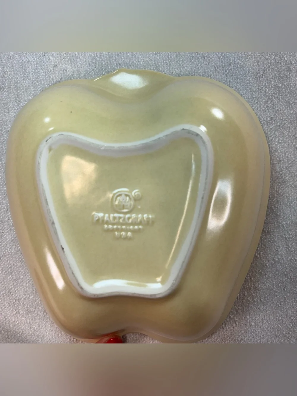 VILLAGE by Pfaltzgraff APPLE SHAPED BAKING DISH farmhouse